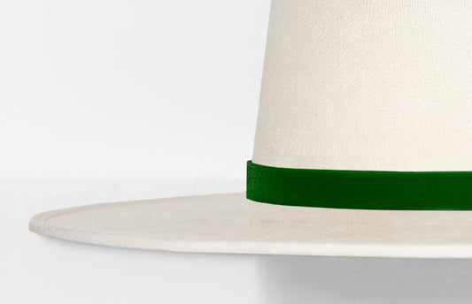 THE DARK GREEN VELVET STRAP