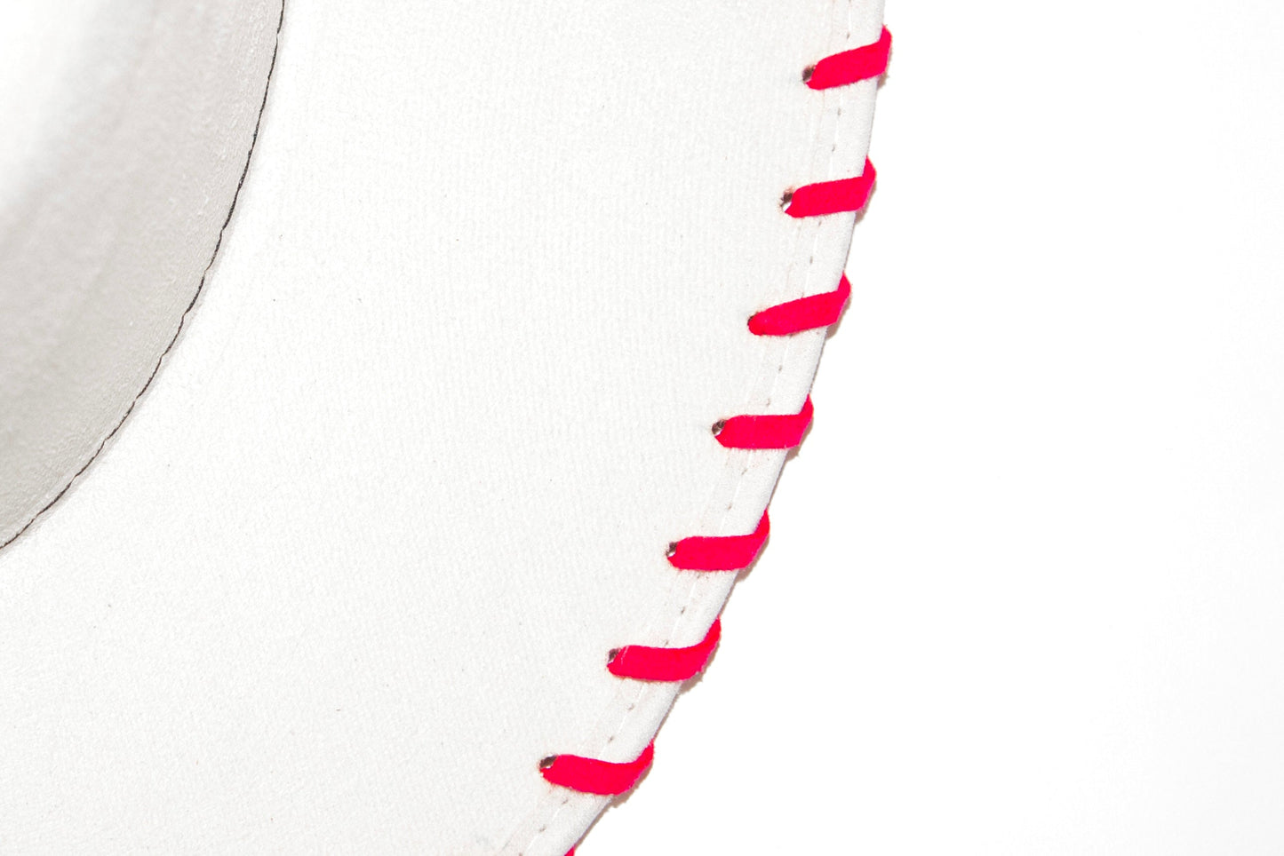THE LACE EDGE LIGHT BROWN