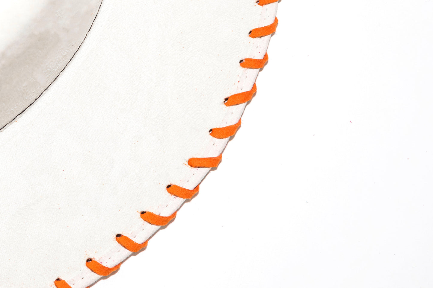 THE LACE EDGE LIGHT BROWN