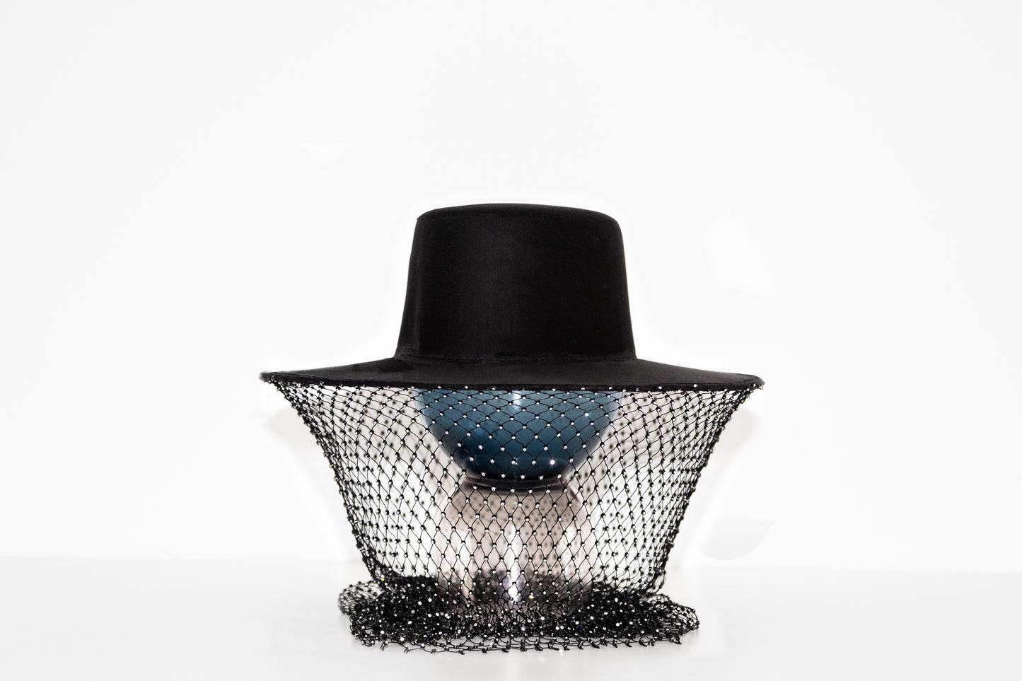 THE SPARKLE CATCHER